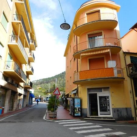 Nuovissimo E Funzionale, Levanto Bagian luar foto