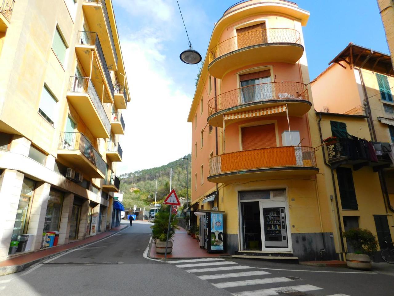 Nuovissimo E Funzionale, Levanto Bagian luar foto